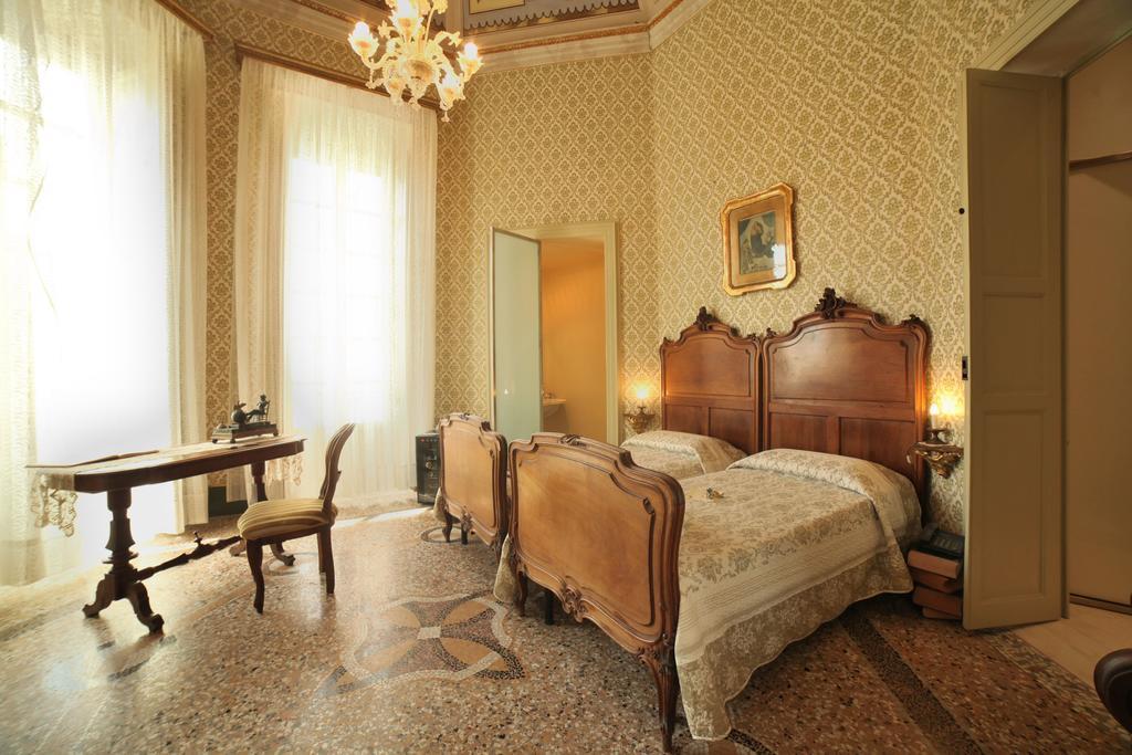 Residenza D'Epoca Regina D'Arborea Oristano Cameră foto