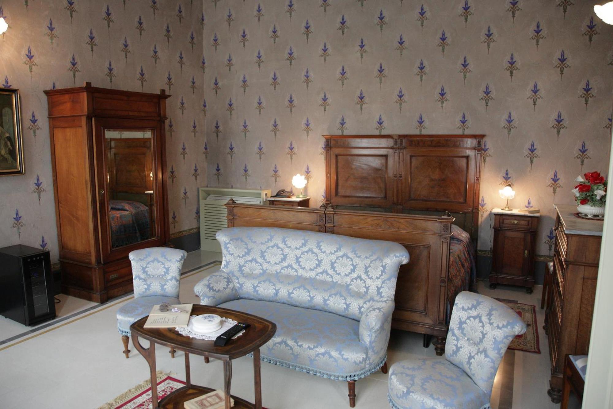 Residenza D'Epoca Regina D'Arborea Oristano Cameră foto